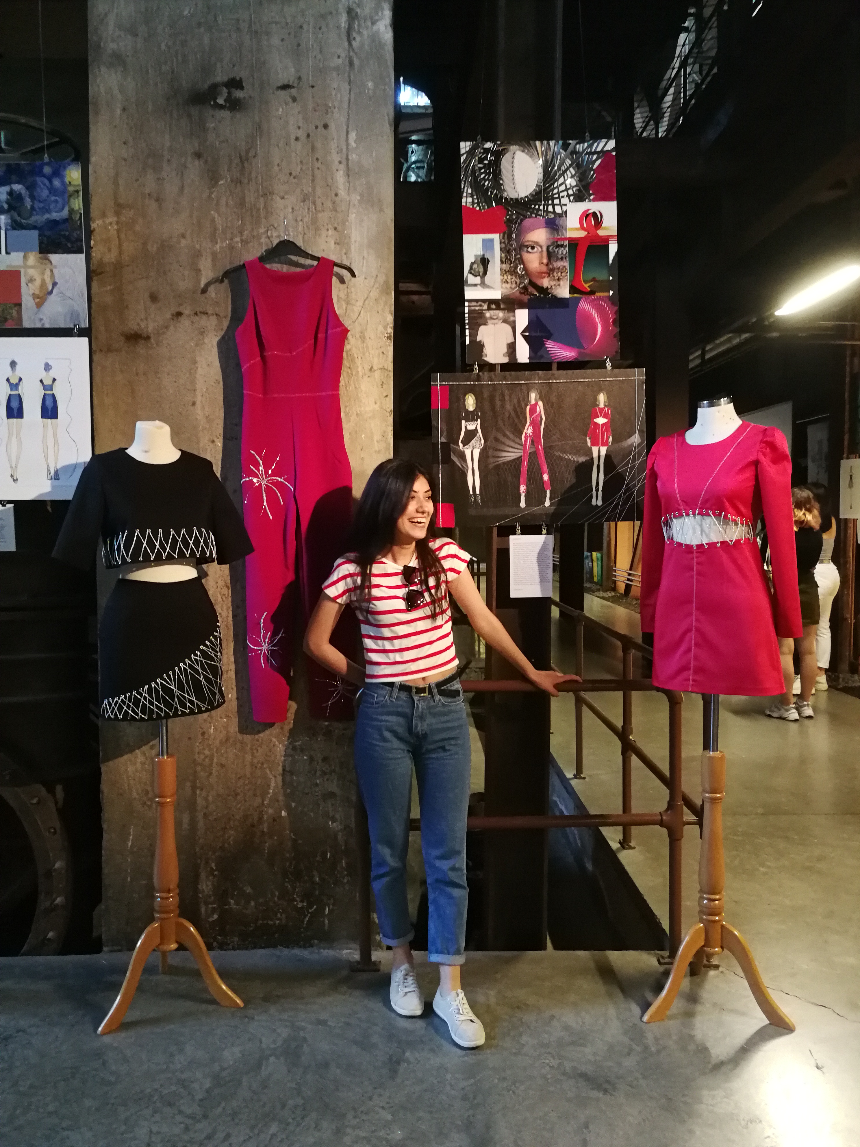 Esra Çatal-Moda Tasarımı Öğrencisi